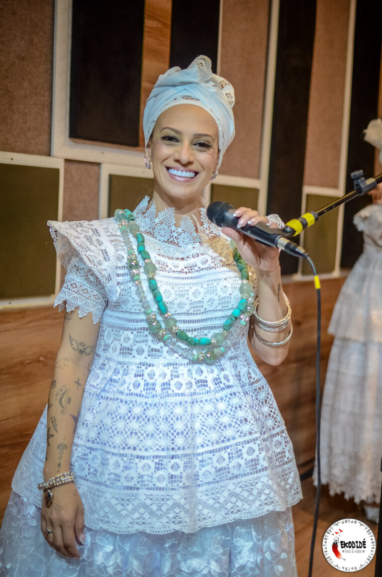 Viviane - Cia de Ogans